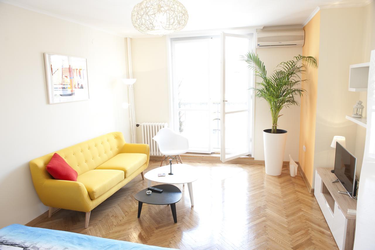 Atelje Apartment Belgrad Exteriör bild